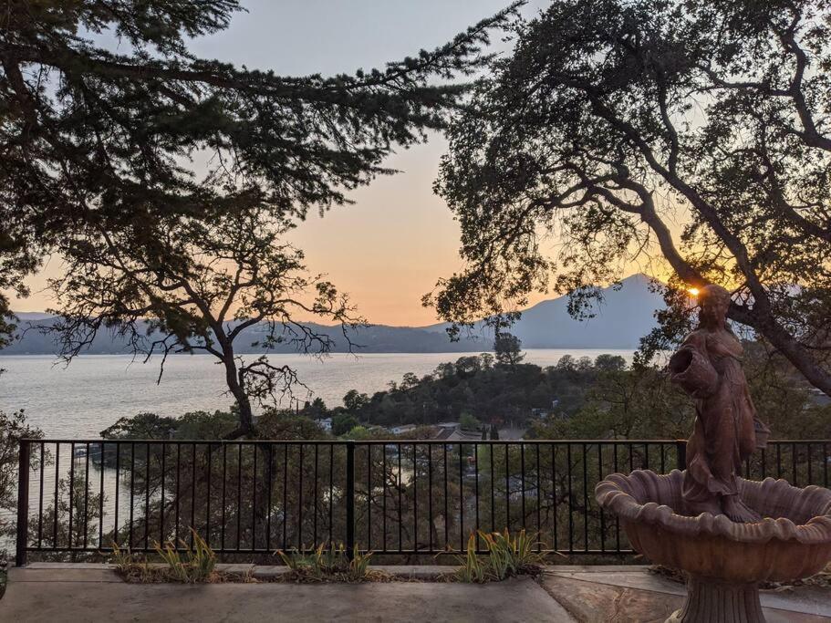 A Lake, A Mountain And The House With The Red Door Clearlake Exterior foto