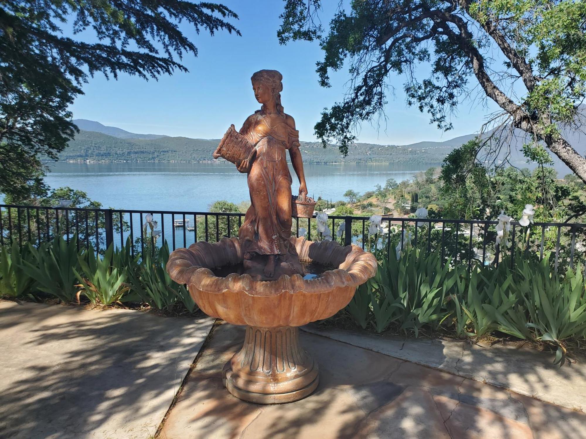 A Lake, A Mountain And The House With The Red Door Clearlake Exterior foto